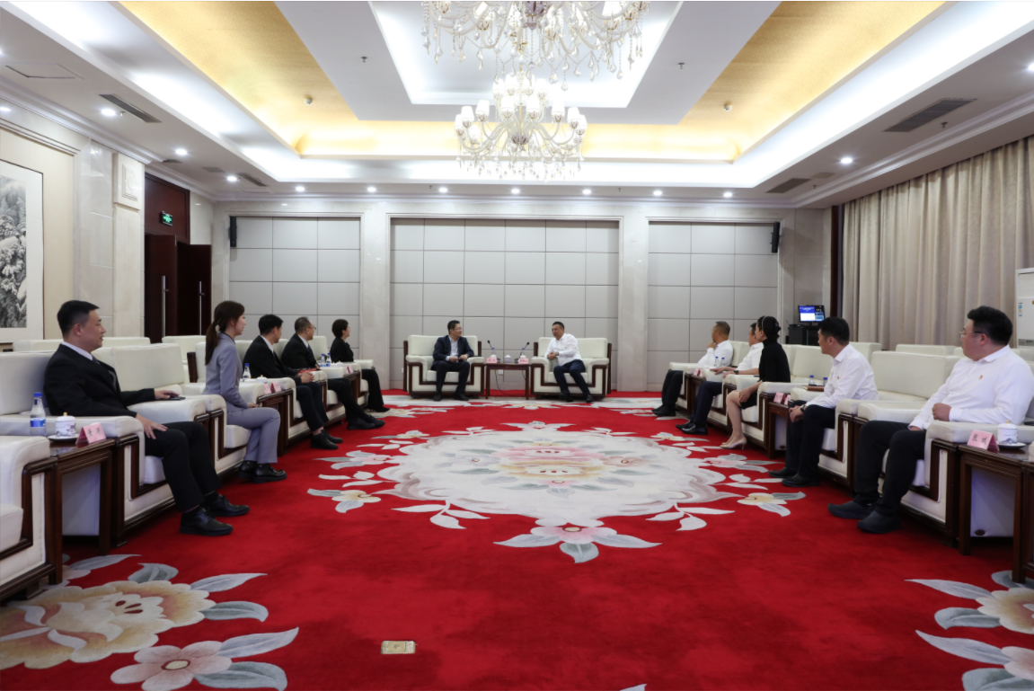 鞍勤、溫泉、公服集團與招商銀行簽訂戰略合作協(xié)議！銀企合作譜新篇